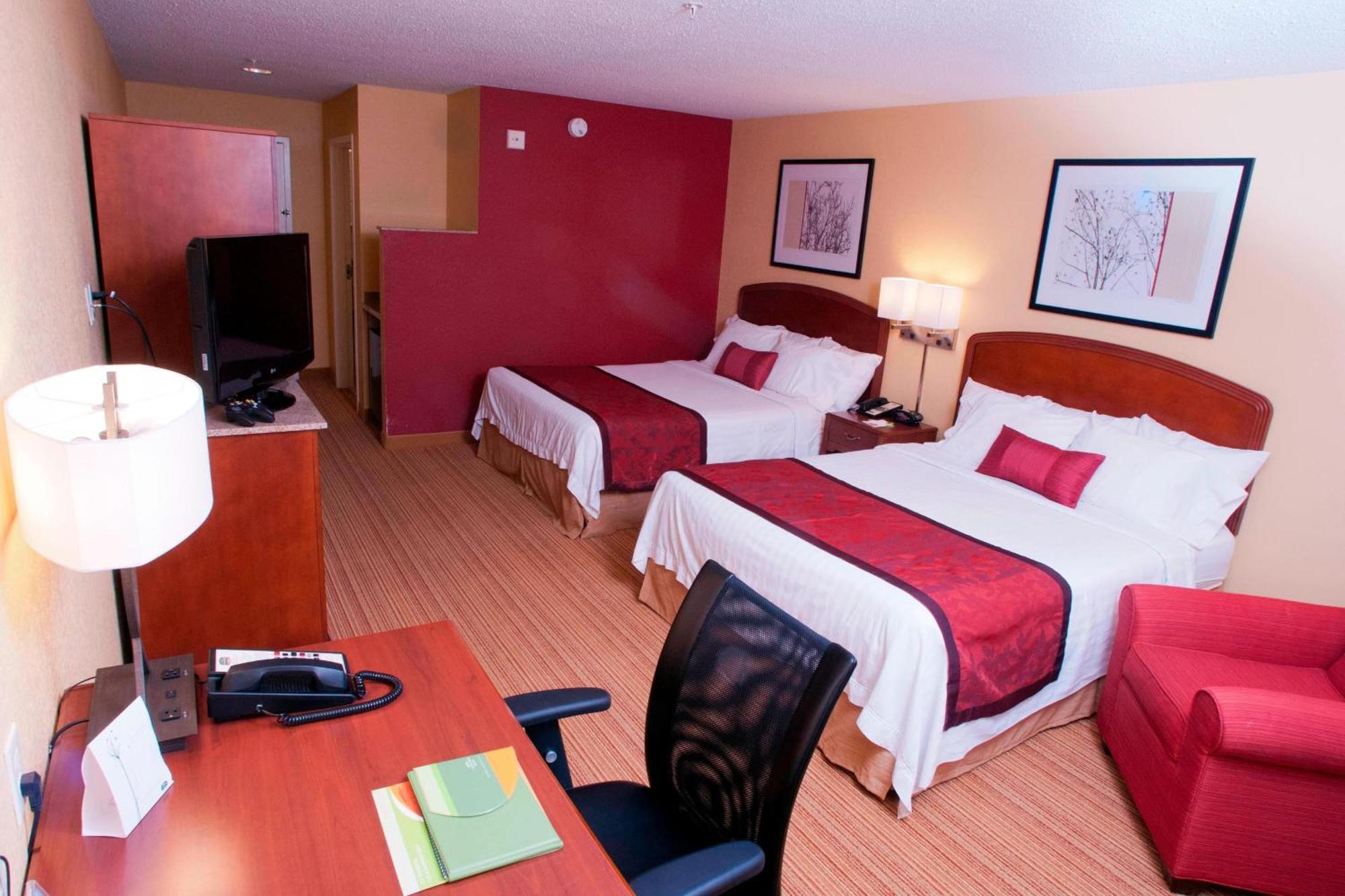 คอร์ทยาร์ด มิดเดิ้ลบิวรี Hotel มิดเดิลแบรี ภายนอก รูปภาพ